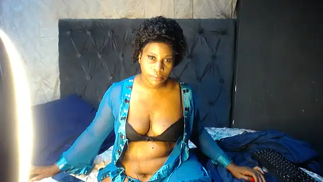 Nattybae09 online show from 10-30-25, 05:43