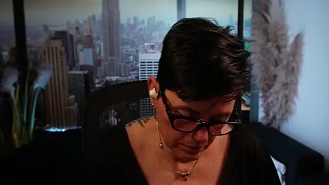 ninarandmann online show from 10-30-25, 08:39