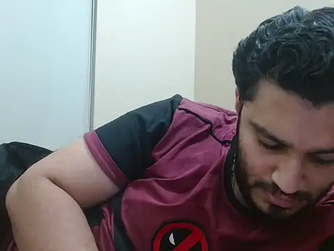 robintoit online show from 12-18-25, 04:22