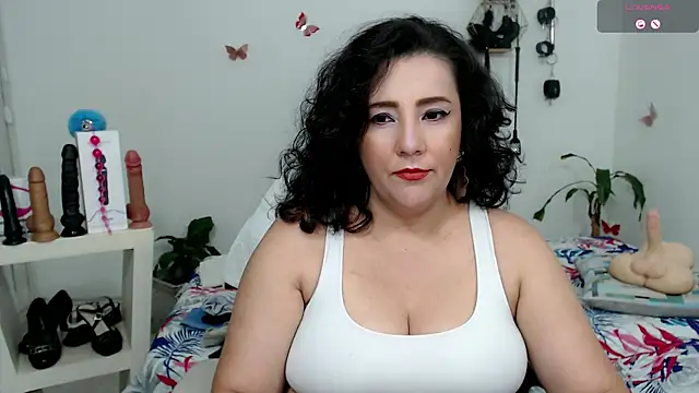 mom hot   online show from 10-03-25, 10:55