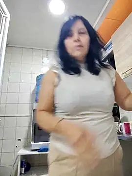 Natasha milf   online show from 10-31-25, 12:57