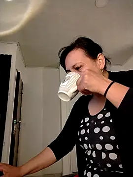 Natasha milf   online show from 02-05-26, 12:56