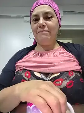 Natasha milf   online show from 05-27-26, 01:57