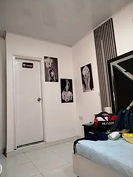 Natasha milf   online show from 04-07-26, 12:56