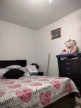 Natasha milf   online show from 05-10-26, 10:30