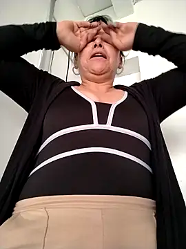 Natasha milf   online show from 02-21-26, 12:18