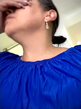 Natasha milf   online show from 03-12-26, 01:04