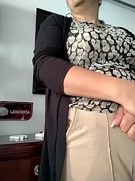Natasha milf   online show from 04-21-26, 12:56