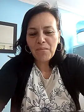 Snapshot of Natasha_milf__ chatting on 03-08-25, 01:47 Natasha milf online show from 03-08-25, 01:47