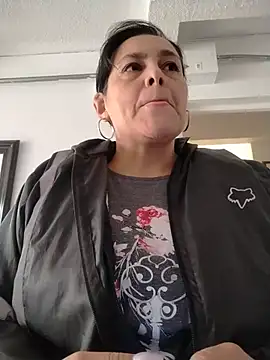 Natasha milf   online show from 06-16-26, 05:02