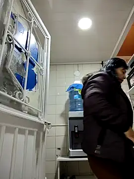 Natasha milf   online show from 02-03-26, 12:32