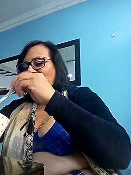 Snapshot of Natasha_milf__ chatting on 03-15-25, 04:43 Natasha milf online show from 03-15-25, 04:43
