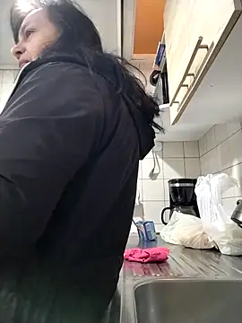 Natasha milf   online show from 04-10-26, 12:45