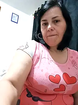 Snapshot of Natasha_milf__ chatting on 03-19-25, 01:32 Natasha milf online show from 03-19-25, 01:32