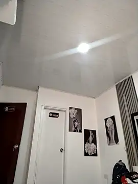 Natasha milf   online show from 04-12-26, 12:36