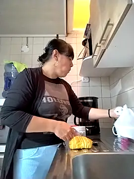 Natasha milf   online show from 03-26-26, 12:47