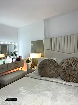  laura 02 online show from 12-02-25, 06:31