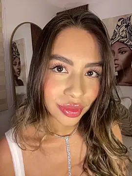  laura 02 online show from 10-03-25, 02:29