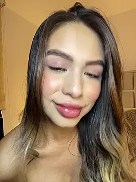  laura 02 online show from 11-15-25, 10:25