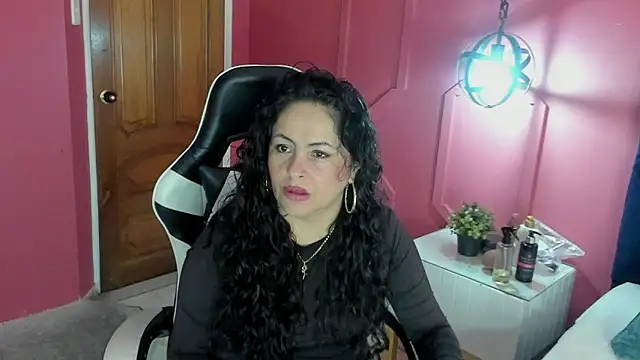 hanny milf online show from 05-31-26, 12:22