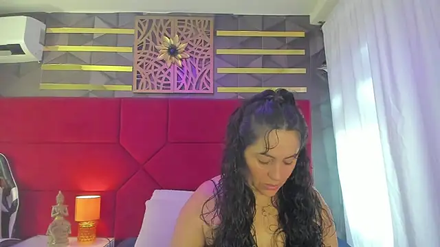 hanny milf online show from 06-26-26, 12:00