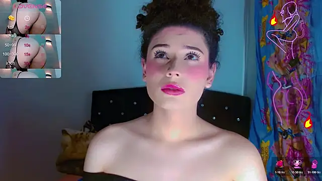 DoveCameron  online show from 10-31-25, 09:22