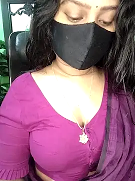 Idhika Paul online show from 04-11-26, 03:49