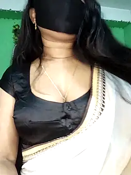 Idhika Paul online show from 03-29-26, 01:02