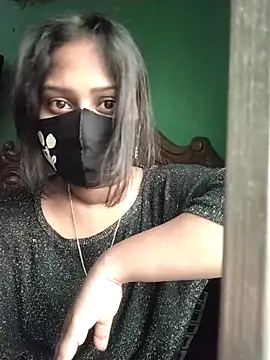 Idhika Paul online show from 12-22-25, 10:48