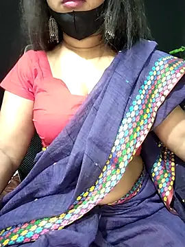 Snapshot of Idhika_Paul chatting on 10-04-25, 08:27 Idhika Paul online show from 10-04-25, 08:27