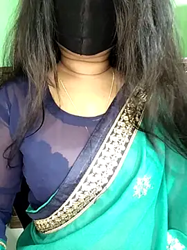 Idhika Paul online show from 03-08-26, 02:04