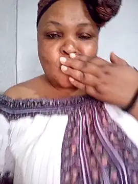 Snapshot of HOTSUGARX5 chatting on 11-30-25, 04:19 HOTSUGARX5 online show from 11-30-25, 04:19