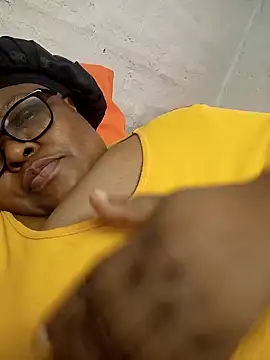 Snapshot of HOTSUGARX5 chatting on 01-16-25, 02:08 HOTSUGARX5 online show from 01-16-25, 02:08