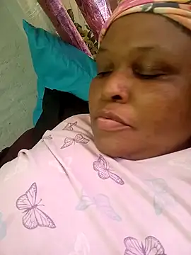 Snapshot of HOTSUGARX5 chatting on 12-28-24, 01:59 HOTSUGARX5 online show from 12-28-24, 01:59