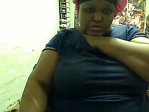 Snapshot of HOTSUGARX5 chatting on 10-24-25, 11:31 HOTSUGARX5 online show from 10-24-25, 11:31