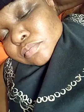 Snapshot of HOTSUGARX5 chatting on 02-19-25, 12:00 HOTSUGARX5 online show from 02-19-25, 12:00