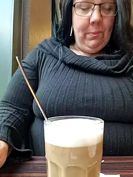 Black Angel24 online show from 02-05-25, 10:41