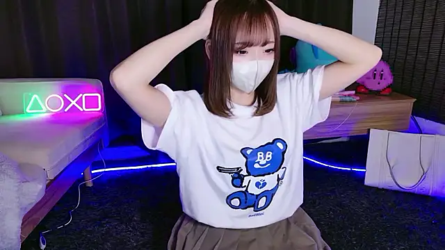Snapshot of nyakotan chatting on 06-24-26, 11:42 nyakotan online show from 06-24-26, 11:42