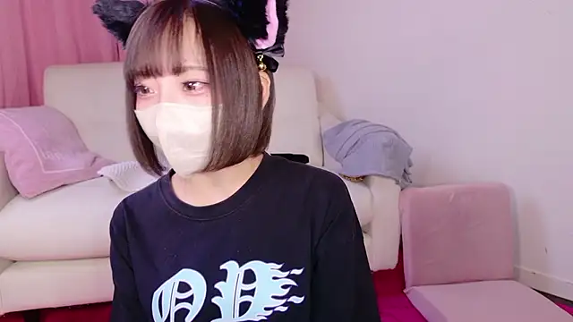 Snapshot of nyakotan chatting on 09-19-25, 12:42 nyakotan online show from 09-19-25, 12:42
