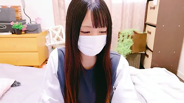 Snapshot of tsumugi_h chatting on 12-02-24, 04:05 tsumugi h online show from 12-02-24, 04:05
