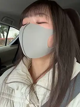 Snapshot of siorin_18 chatting on 03-08-25, 05:17 siorin 18 online show from 03-08-25, 05:17