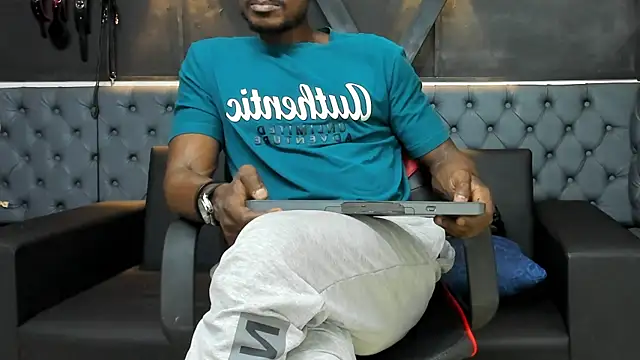 Terrance z online show from 11-24-25, 07:47