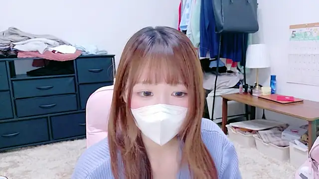 Yui-Ch online show from 05-10-26, 12:20