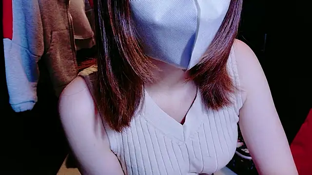 Snapshot of Yui-Ch chatting on 07-01-26, 01:11 Yui-Ch online show from 07-01-26, 01:11
