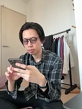 Snapshot of -mirai- chatting on 03-21-25, 07:22 -mirai- online show from 03-21-25, 07:22