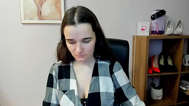 Snapshot of KateDelight chatting on 03-08-26, 07:44 KateDelight online show from 03-08-26, 07:44