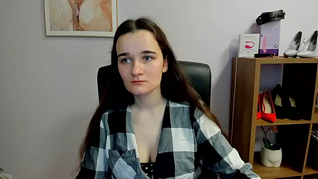 Snapshot of KateDelight chatting on 02-28-26, 08:03 KateDelight online show from 02-28-26, 08:03