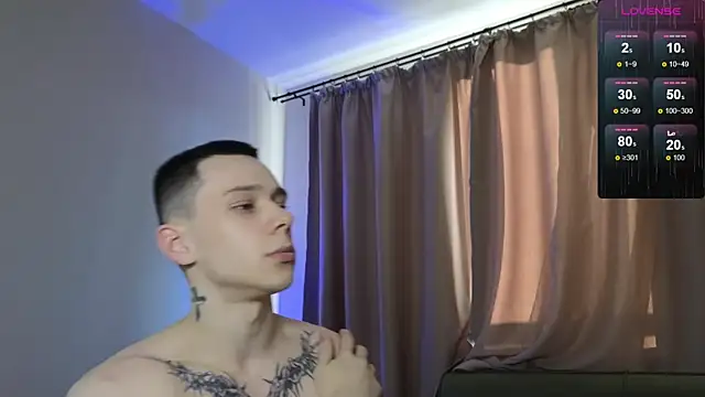 R1mmo   online show from 04-10-26, 04:14