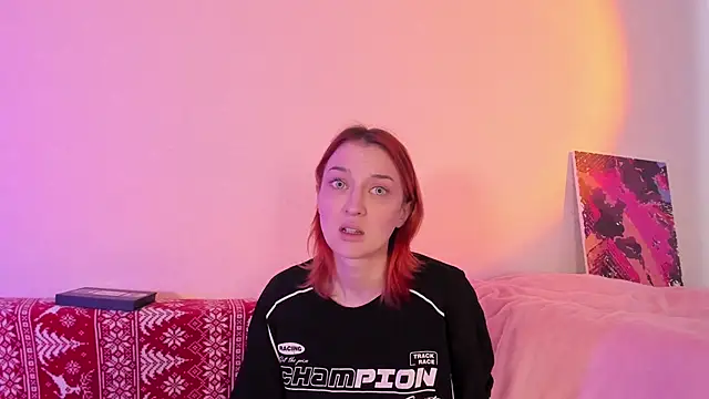 Snapshot of CrystalRey chatting on 01-28-25, 05:00 CrystalRey online show from 01-28-25, 05:00