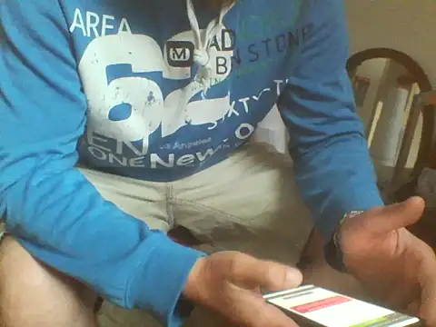 Snapshot of prcalek19 chatting on 10-15-25, 03:20 prcalek19 online show from 10-15-25, 03:20